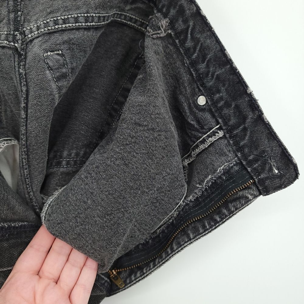 Levi's Jean Shorts Vintage Women's 29 Black Gold Tab 545 Loose Fit Cutoff Boho - Picture 14 of 16